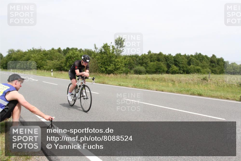 22.06.2025 - Viking Triathlon Yannick Fuchs http://msf.ph/oto/8088524 22.06.2025 13:22:49 Radfahren 285, 627 meine-sportfotos.de