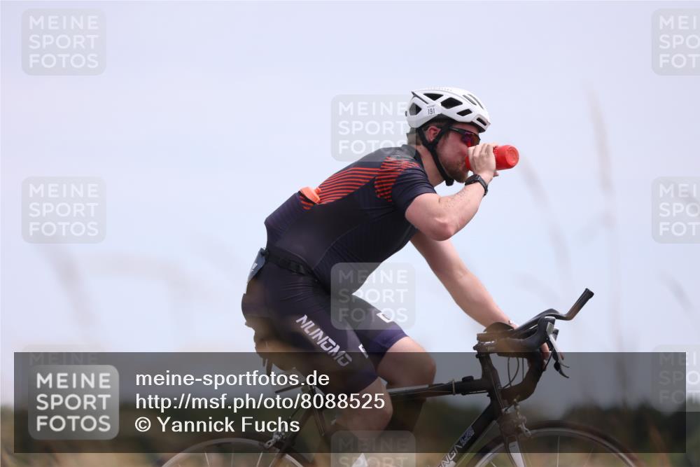 22.06.2025 - Viking Triathlon Yannick Fuchs http://msf.ph/oto/8088525 22.06.2025 13:16:06 Radfahren 191, 476, 499 meine-sportfotos.de