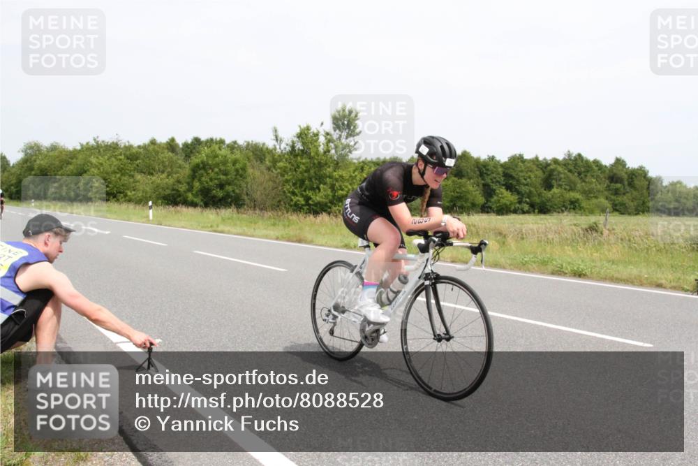 22.06.2025 - Viking Triathlon Yannick Fuchs http://msf.ph/oto/8088528 22.06.2025 13:22:49 Radfahren 285, 627 meine-sportfotos.de