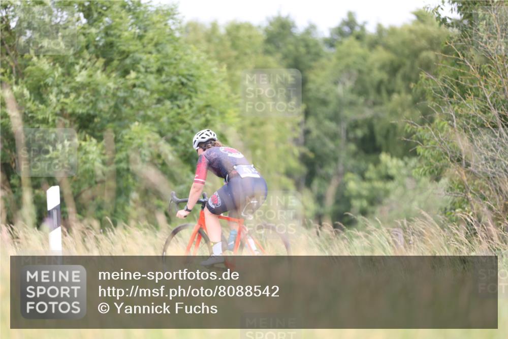 22.06.2025 - Viking Triathlon Yannick Fuchs http://msf.ph/oto/8088542 22.06.2025 13:16:15 Radfahren 476 meine-sportfotos.de