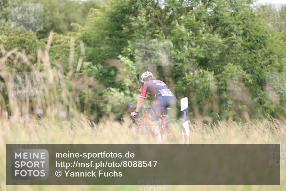 22.06.2025 - Viking Triathlon Yannick Fuchs http://msf.ph/oto/8088547 22.06.2025 13:16:15 Radfahren 476 meine-sportfotos.de