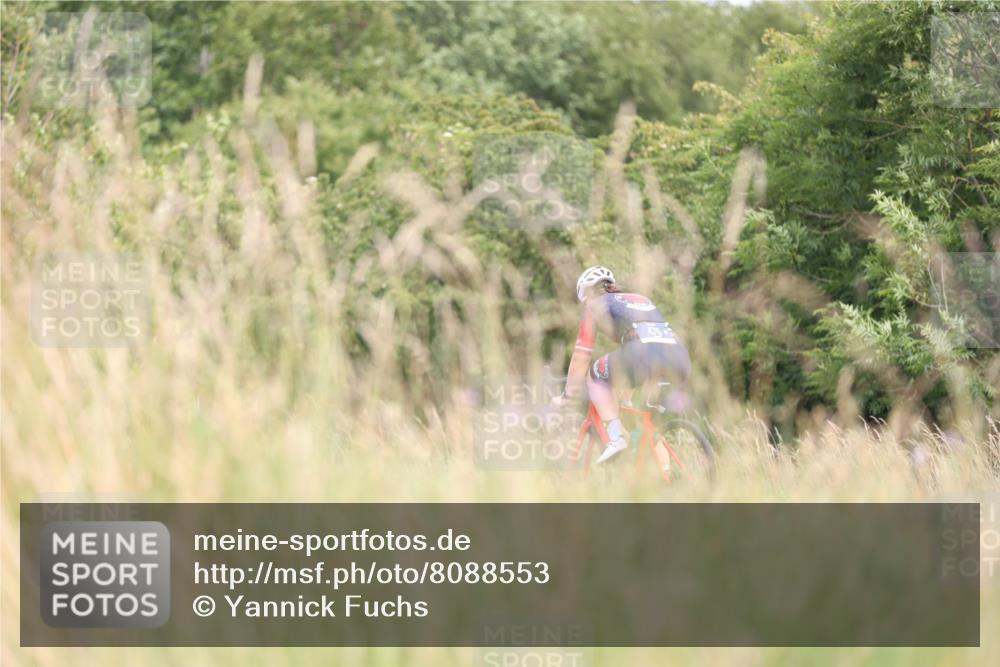 22.06.2025 - Viking Triathlon Yannick Fuchs http://msf.ph/oto/8088553 22.06.2025 13:16:15 Radfahren 476 meine-sportfotos.de