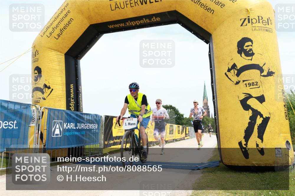 22.06.2025 - Viking Triathlon H.Heesch http://msf.ph/oto/8088565 22.06.2025 13:21:54 Laufen 4, 485, 544 meine-sportfotos.de