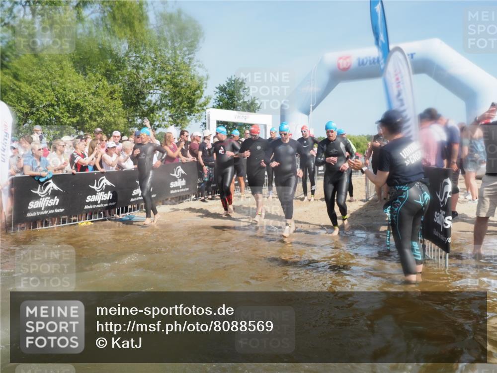 22.06.2025 - Viking Triathlon KatJ http://msf.ph/oto/8088569 22.06.2025 10:08:42 Schwimmen 71, 136, 166, 234, 241, 246, 303, 305, 319, 356, 357, 459, 470, 471, 656 meine-sportfotos.de