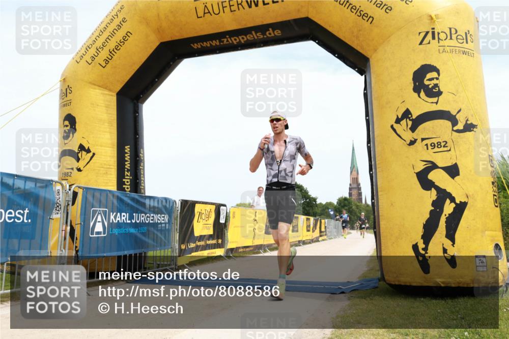22.06.2025 - Viking Triathlon H.Heesch http://msf.ph/oto/8088586 22.06.2025 13:21:56 Laufen 4, 485, 544 meine-sportfotos.de