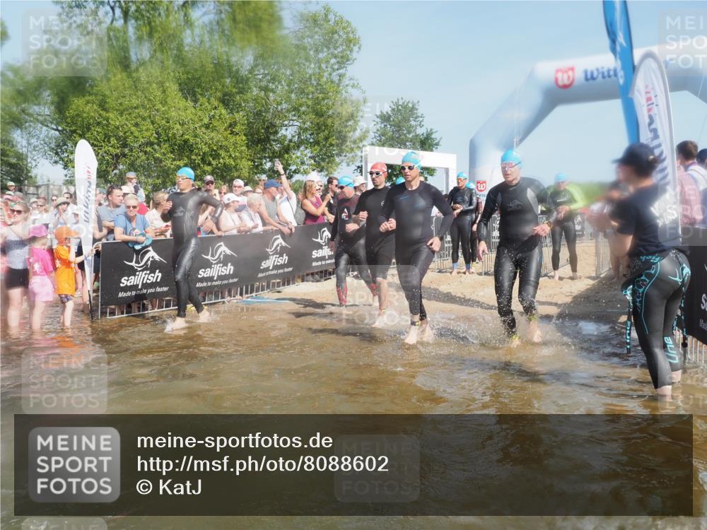 22.06.2025 - Viking Triathlon KatJ http://msf.ph/oto/8088602 22.06.2025 10:08:43 Schwimmen 71, 136, 166, 234, 241, 246, 303, 305, 319, 356, 357, 459, 470, 471, 640, 656 meine-sportfotos.de