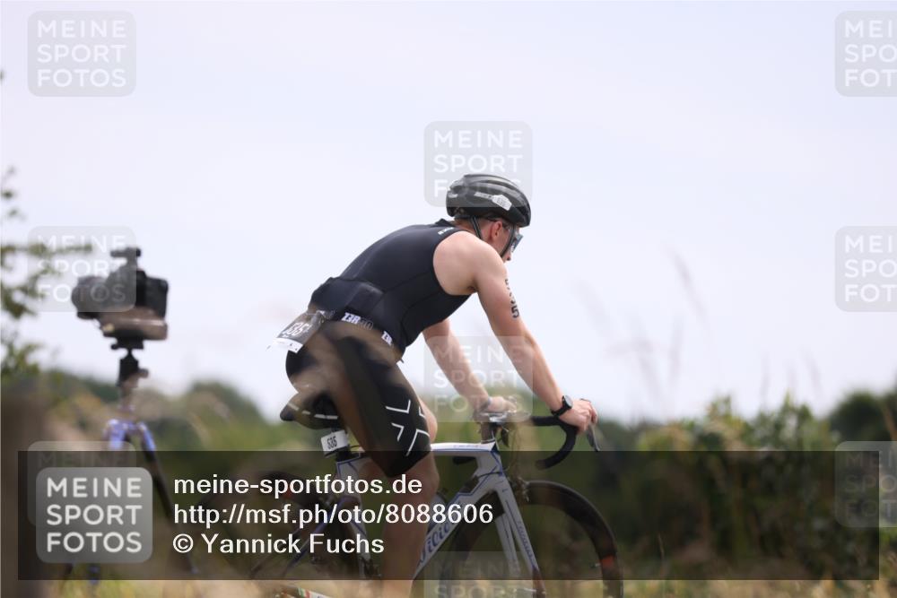 22.06.2025 - Viking Triathlon Yannick Fuchs http://msf.ph/oto/8088606 22.06.2025 13:16:26 Radfahren 470, 535 meine-sportfotos.de