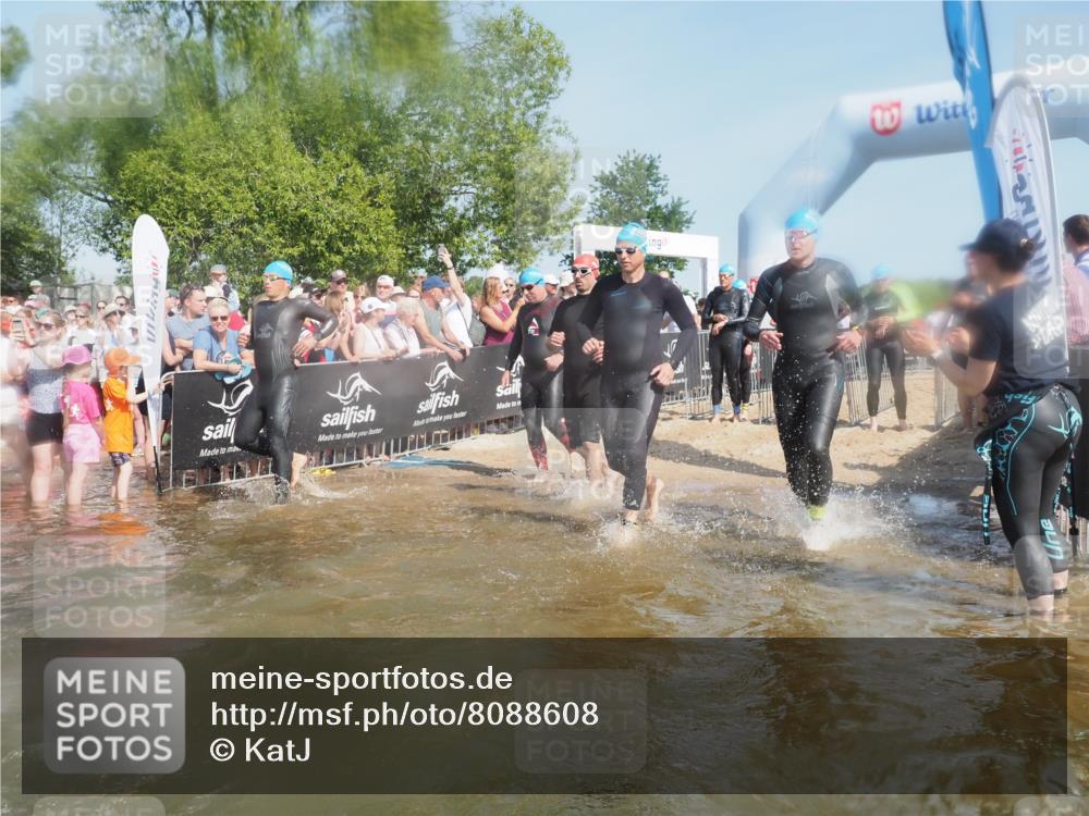 22.06.2025 - Viking Triathlon KatJ http://msf.ph/oto/8088608 22.06.2025 10:08:43 Schwimmen 71, 136, 166, 234, 241, 246, 303, 305, 319, 356, 357, 459, 470, 471, 640, 656 meine-sportfotos.de