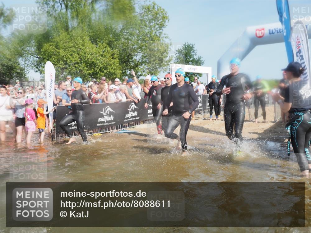 22.06.2025 - Viking Triathlon KatJ http://msf.ph/oto/8088611 22.06.2025 10:08:43 Schwimmen 71, 136, 166, 234, 241, 246, 303, 305, 319, 356, 357, 459, 470, 471, 640, 656 meine-sportfotos.de
