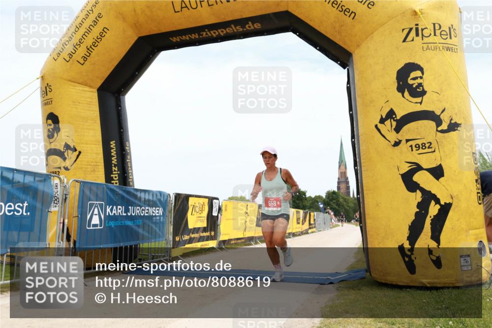22.06.2025 - Viking Triathlon H.Heesch http://msf.ph/oto/8088619 22.06.2025 13:22:18 Laufen 11, 281, 659 meine-sportfotos.de