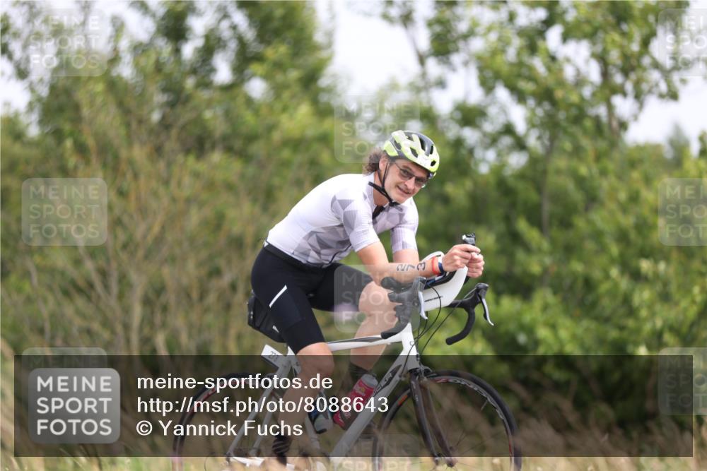 22.06.2025 - Viking Triathlon Yannick Fuchs http://msf.ph/oto/8088643 22.06.2025 13:16:43 Radfahren 221, 273, 501 meine-sportfotos.de