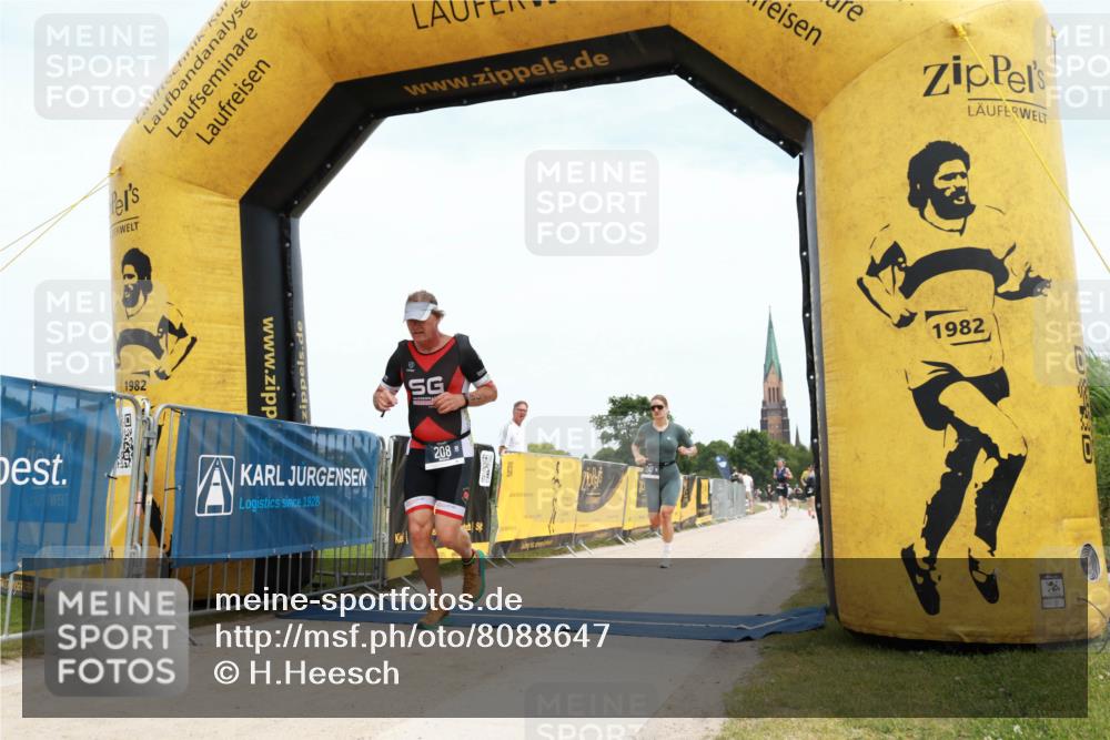 22.06.2025 - Viking Triathlon H.Heesch http://msf.ph/oto/8088647 22.06.2025 13:22:45 Laufen 208, 247 meine-sportfotos.de