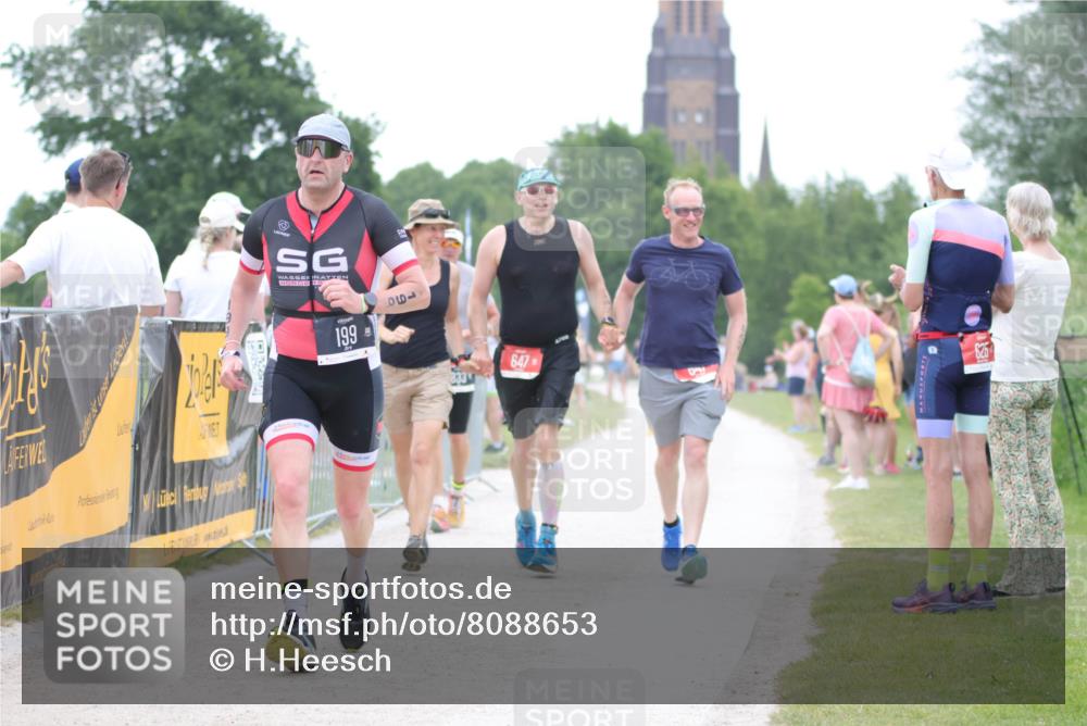 22.06.2025 - Viking Triathlon H.Heesch http://msf.ph/oto/8088653 22.06.2025 15:56:07 Laufen 199, 333, 647 meine-sportfotos.de