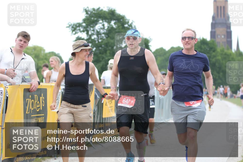 22.06.2025 - Viking Triathlon H.Heesch http://msf.ph/oto/8088665 22.06.2025 15:56:09 Laufen 199, 333, 647 meine-sportfotos.de