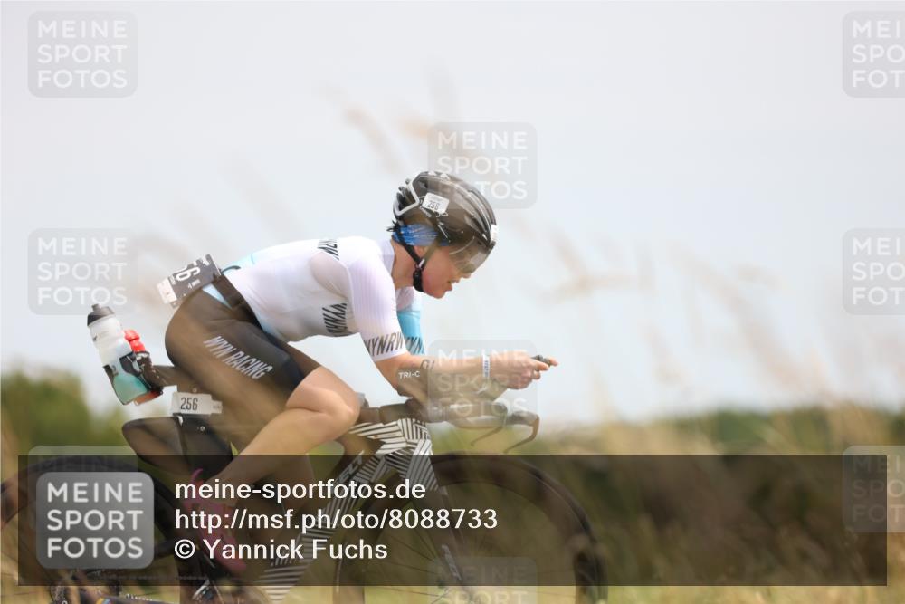22.06.2025 - Viking Triathlon Yannick Fuchs http://msf.ph/oto/8088733 22.06.2025 13:17:10 Radfahren 256, 484 meine-sportfotos.de