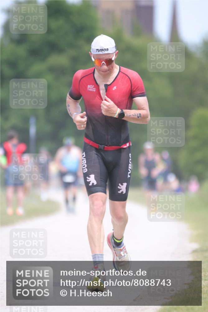 22.06.2025 - Viking Triathlon H.Heesch http://msf.ph/oto/8088743 22.06.2025 14:57:58 Laufen 480, 511 meine-sportfotos.de