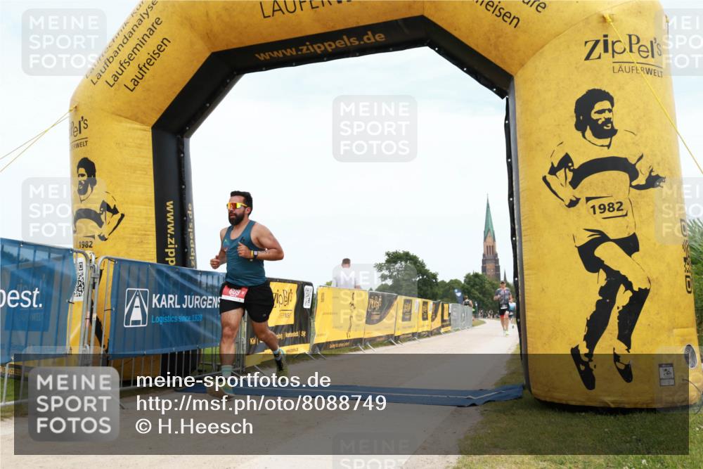 22.06.2025 - Viking Triathlon H.Heesch http://msf.ph/oto/8088749 22.06.2025 13:23:26 Laufen 289, 332, 609 meine-sportfotos.de