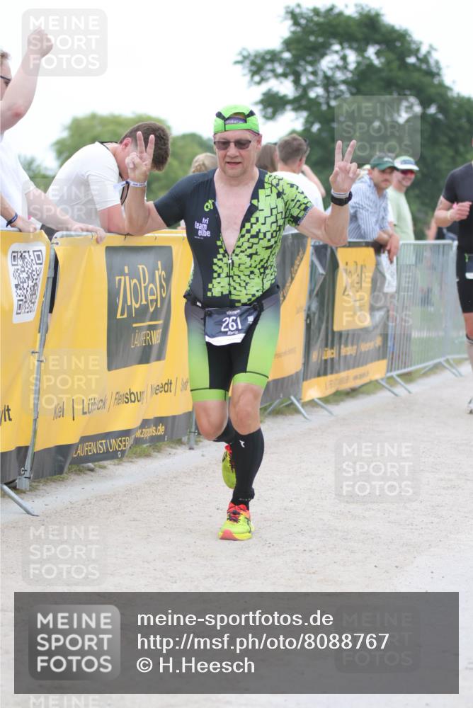22.06.2025 - Viking Triathlon H.Heesch http://msf.ph/oto/8088767 22.06.2025 15:56:21 Laufen 261, 306 meine-sportfotos.de