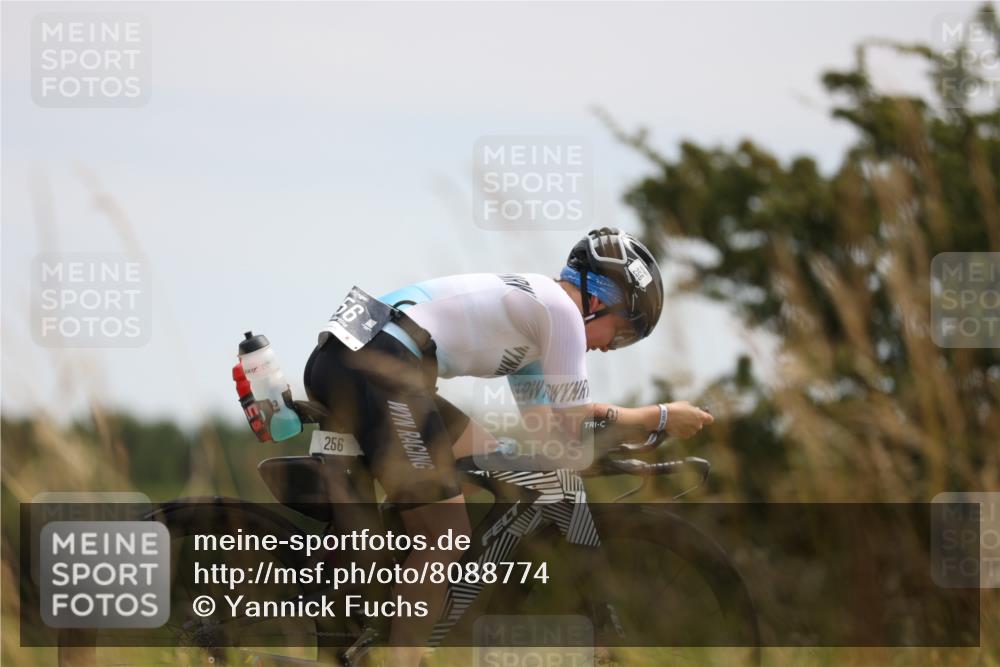 22.06.2025 - Viking Triathlon Yannick Fuchs http://msf.ph/oto/8088774 22.06.2025 13:17:11 Radfahren 256, 484 meine-sportfotos.de