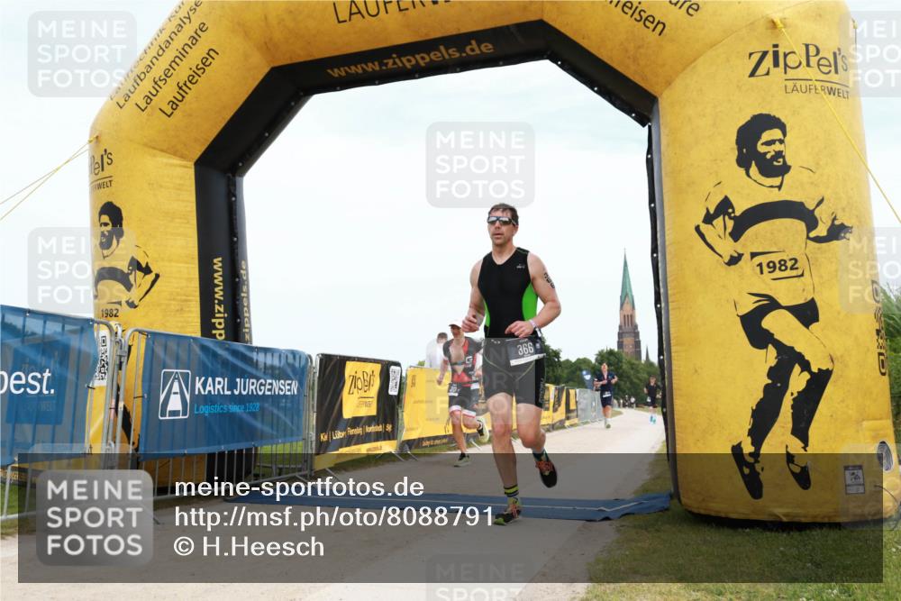 22.06.2025 - Viking Triathlon H.Heesch http://msf.ph/oto/8088791 22.06.2025 13:23:59 Laufen 107, 313, 366 meine-sportfotos.de