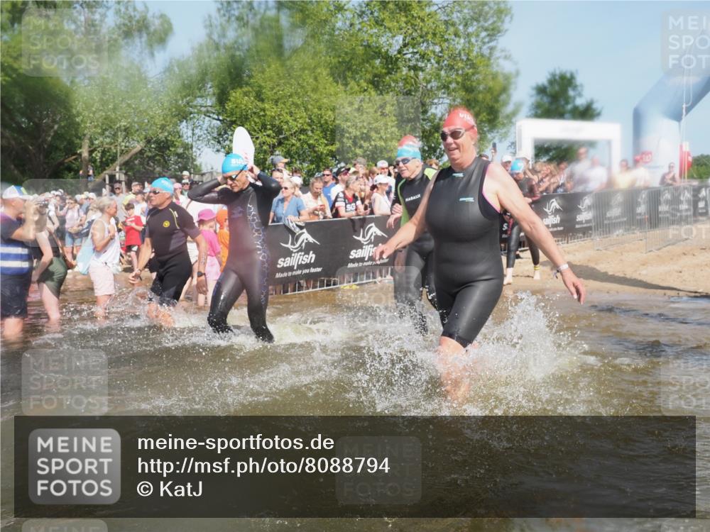 22.06.2025 - Viking Triathlon KatJ http://msf.ph/oto/8088794 22.06.2025 10:08:50 Schwimmen 160, 234, 241, 356, 359, 405, 471, 483, 634, 640, 656 meine-sportfotos.de