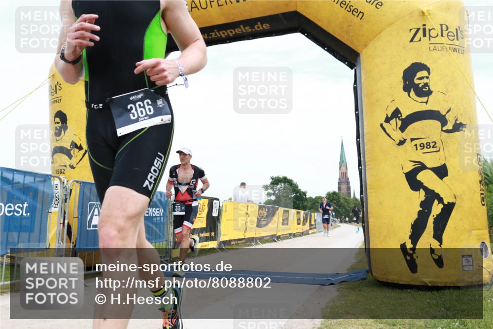 22.06.2025 - Viking Triathlon H.Heesch http://msf.ph/oto/8088802 22.06.2025 13:23:59 Laufen 107, 313, 366 meine-sportfotos.de