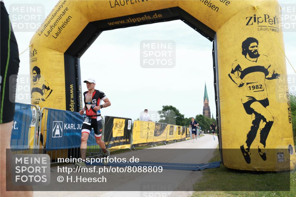 22.06.2025 - Viking Triathlon H.Heesch http://msf.ph/oto/8088809 22.06.2025 13:24:00 Laufen 313, 366 meine-sportfotos.de
