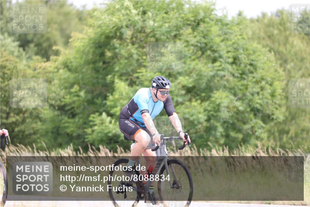 22.06.2025 - Viking Triathlon Yannick Fuchs http://msf.ph/oto/8088834 22.06.2025 13:17:54 Radfahren 55, 236, 467 meine-sportfotos.de