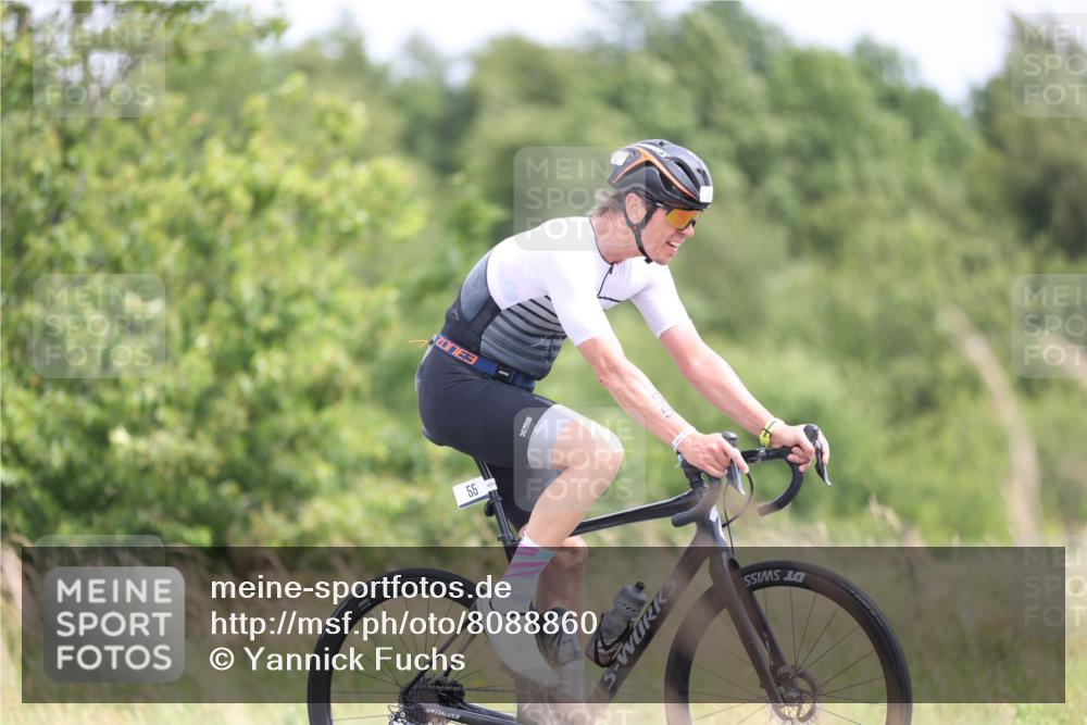 22.06.2025 - Viking Triathlon Yannick Fuchs http://msf.ph/oto/8088860 22.06.2025 13:17:57 Radfahren 55, 236, 467 meine-sportfotos.de