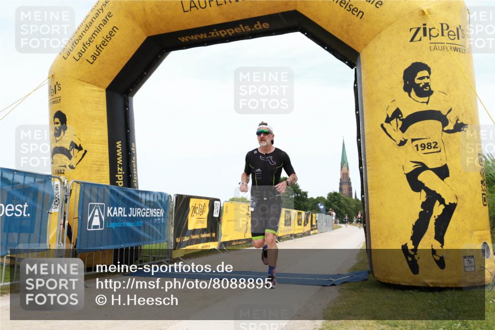 22.06.2025 - Viking Triathlon H.Heesch http://msf.ph/oto/8088895 22.06.2025 13:24:41 Laufen 375, 397, 495 meine-sportfotos.de