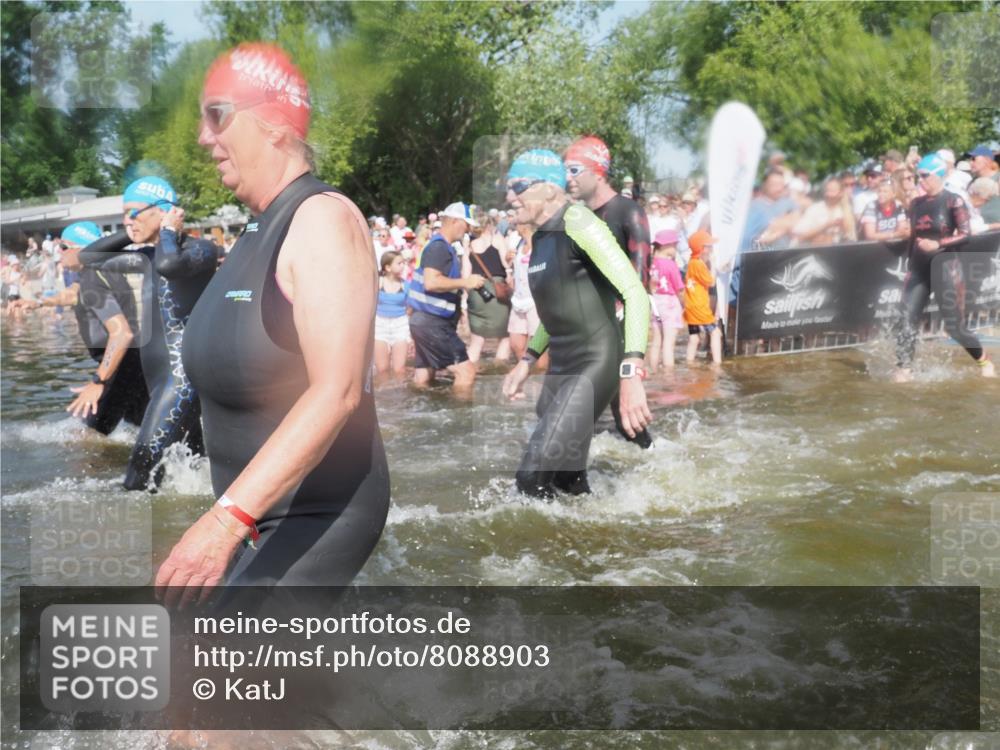22.06.2025 - Viking Triathlon KatJ http://msf.ph/oto/8088903 22.06.2025 10:08:52 Schwimmen 160, 234, 241, 356, 359, 405, 471, 483, 634, 640, 656 meine-sportfotos.de