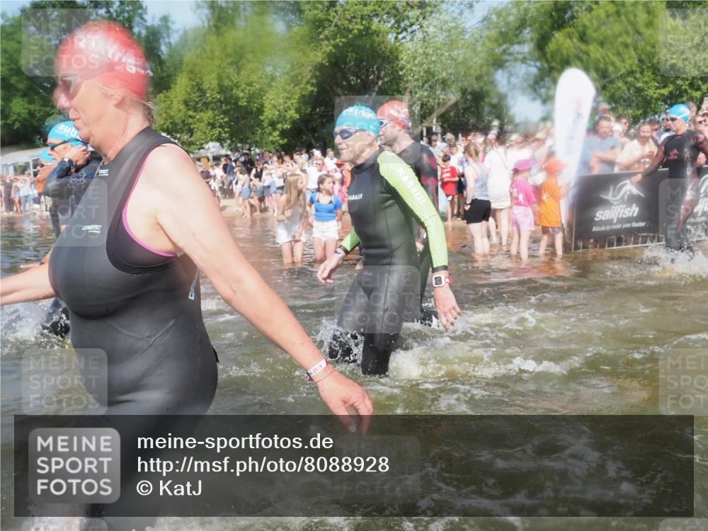 22.06.2025 - Viking Triathlon KatJ http://msf.ph/oto/8088928 22.06.2025 10:08:53 Schwimmen 160, 241, 356, 359, 405, 471, 483, 634, 640 meine-sportfotos.de