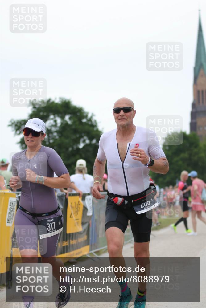 22.06.2025 - Viking Triathlon H.Heesch http://msf.ph/oto/8088979 22.06.2025 15:57:37 Laufen 205, 317 meine-sportfotos.de