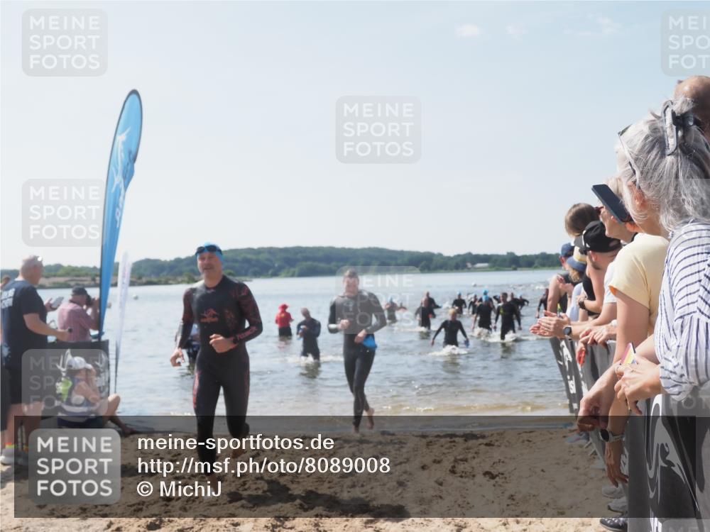 22.06.2025 - Viking Triathlon MichiJ http://msf.ph/oto/8089008 22.06.2025 10:37:13 Schwimmen 34, 172, 233, 355, 370, 383, 454, 500, 513, 649 meine-sportfotos.de