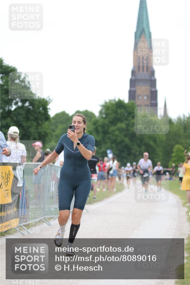 22.06.2025 - Viking Triathlon H.Heesch http://msf.ph/oto/8089016 22.06.2025 15:58:16 Laufen 24 meine-sportfotos.de