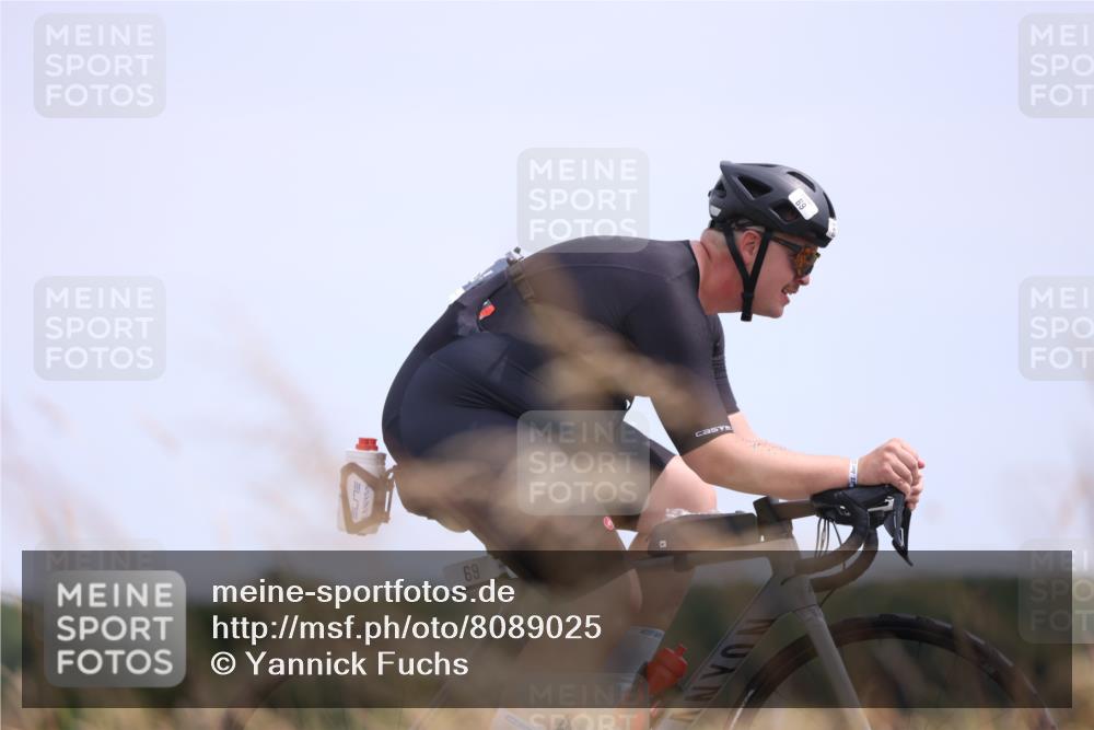 22.06.2025 - Viking Triathlon Yannick Fuchs http://msf.ph/oto/8089025 22.06.2025 13:18:42 Radfahren 69, 452 meine-sportfotos.de