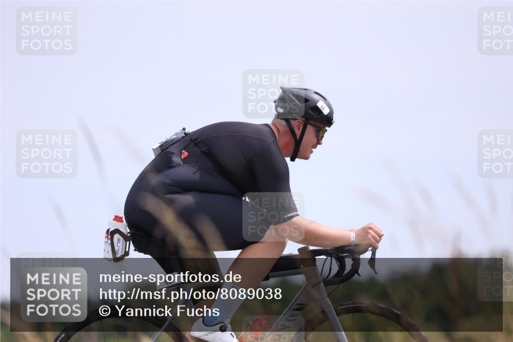 22.06.2025 - Viking Triathlon Yannick Fuchs http://msf.ph/oto/8089038 22.06.2025 13:18:42 Radfahren 69, 452 meine-sportfotos.de