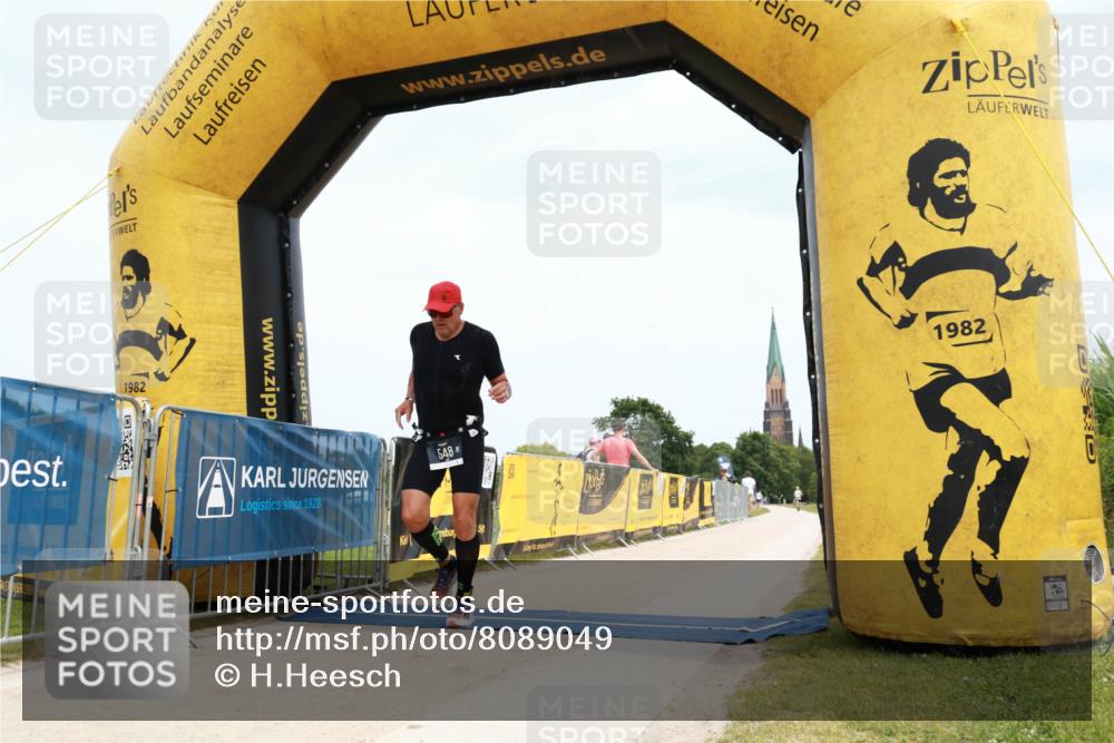 22.06.2025 - Viking Triathlon H.Heesch http://msf.ph/oto/8089049 22.06.2025 13:26:24 Laufen 548 meine-sportfotos.de
