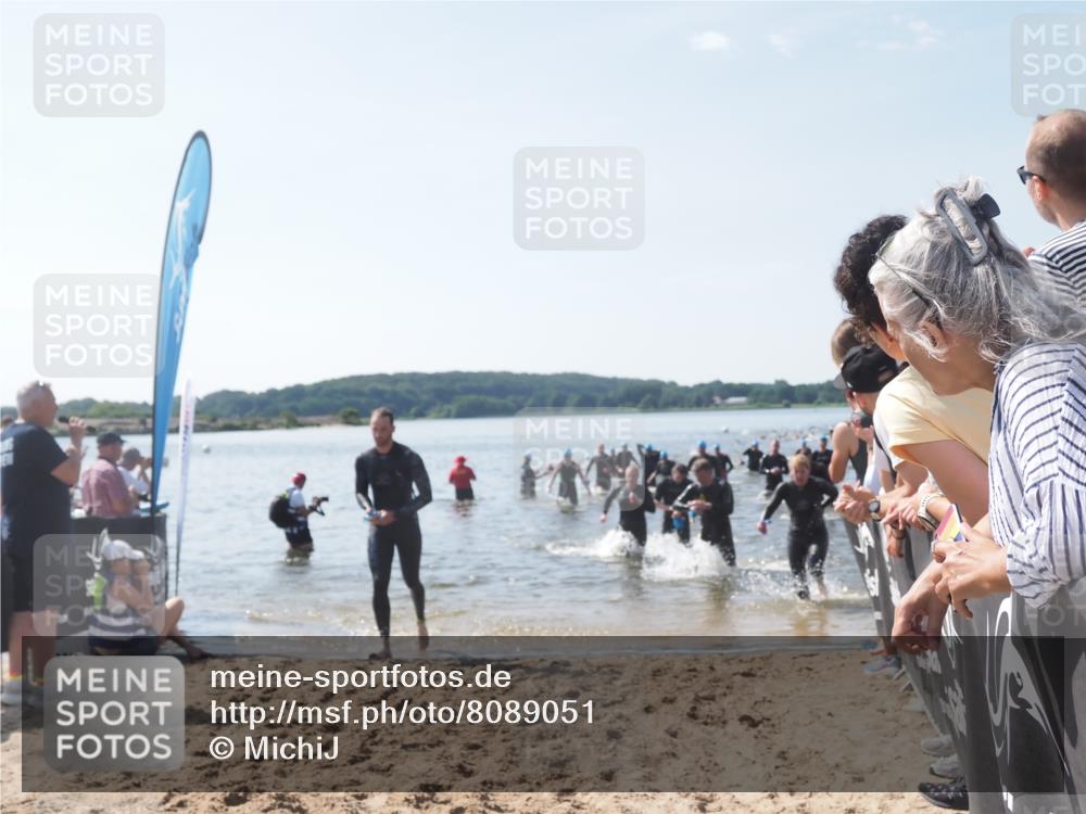 22.06.2025 - Viking Triathlon MichiJ http://msf.ph/oto/8089051 22.06.2025 10:37:19 Schwimmen 34, 131, 172, 180, 233, 253, 312, 316, 344, 370, 383, 454, 513, 649 meine-sportfotos.de