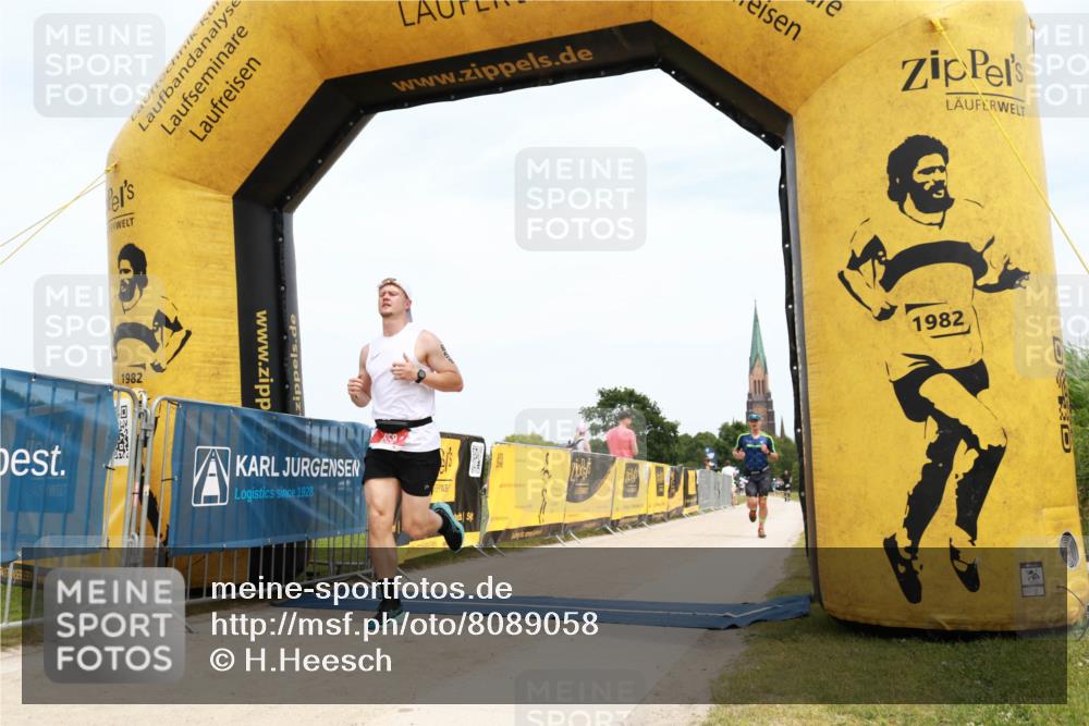 22.06.2025 - Viking Triathlon H.Heesch http://msf.ph/oto/8089058 22.06.2025 13:26:43 Laufen 41, 658 meine-sportfotos.de