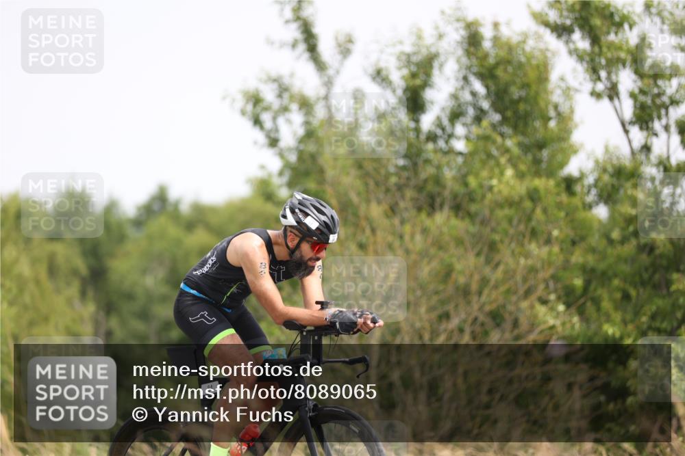 22.06.2025 - Viking Triathlon Yannick Fuchs http://msf.ph/oto/8089065 22.06.2025 13:18:54 Radfahren 84 meine-sportfotos.de