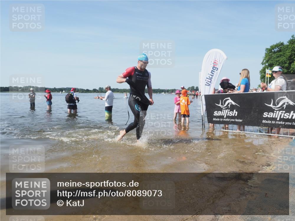 22.06.2025 - Viking Triathlon KatJ http://msf.ph/oto/8089073 22.06.2025 10:22:51 Schwimmen 100 meine-sportfotos.de