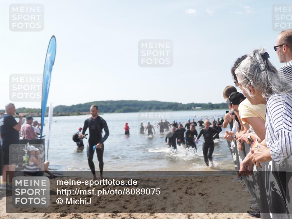22.06.2025 - Viking Triathlon MichiJ http://msf.ph/oto/8089075 22.06.2025 10:37:20 Schwimmen 34, 131, 172, 180, 233, 253, 312, 316, 344, 370, 383, 454, 513, 649 meine-sportfotos.de