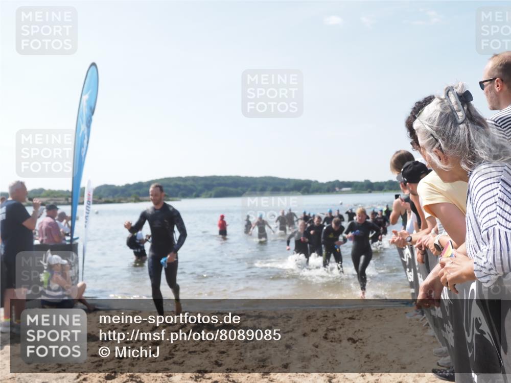 22.06.2025 - Viking Triathlon MichiJ http://msf.ph/oto/8089085 22.06.2025 10:37:20 Schwimmen 34, 131, 172, 180, 233, 253, 312, 316, 344, 370, 383, 454, 513, 649 meine-sportfotos.de
