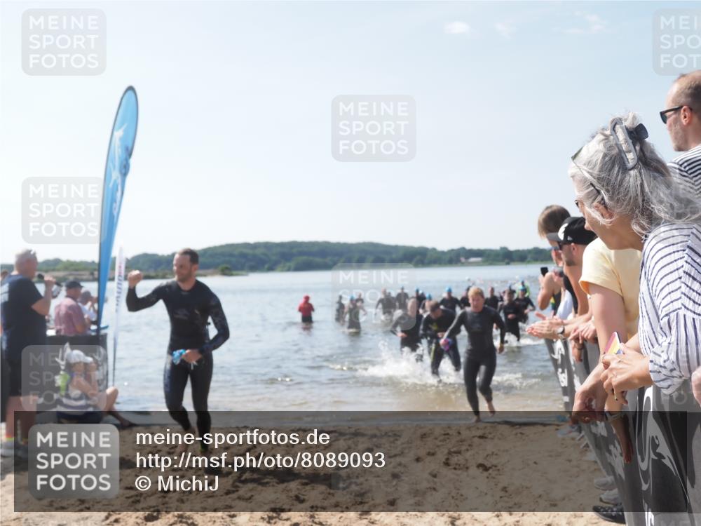22.06.2025 - Viking Triathlon MichiJ http://msf.ph/oto/8089093 22.06.2025 10:37:20 Schwimmen 34, 131, 172, 180, 233, 253, 312, 316, 344, 370, 383, 454, 513, 649 meine-sportfotos.de