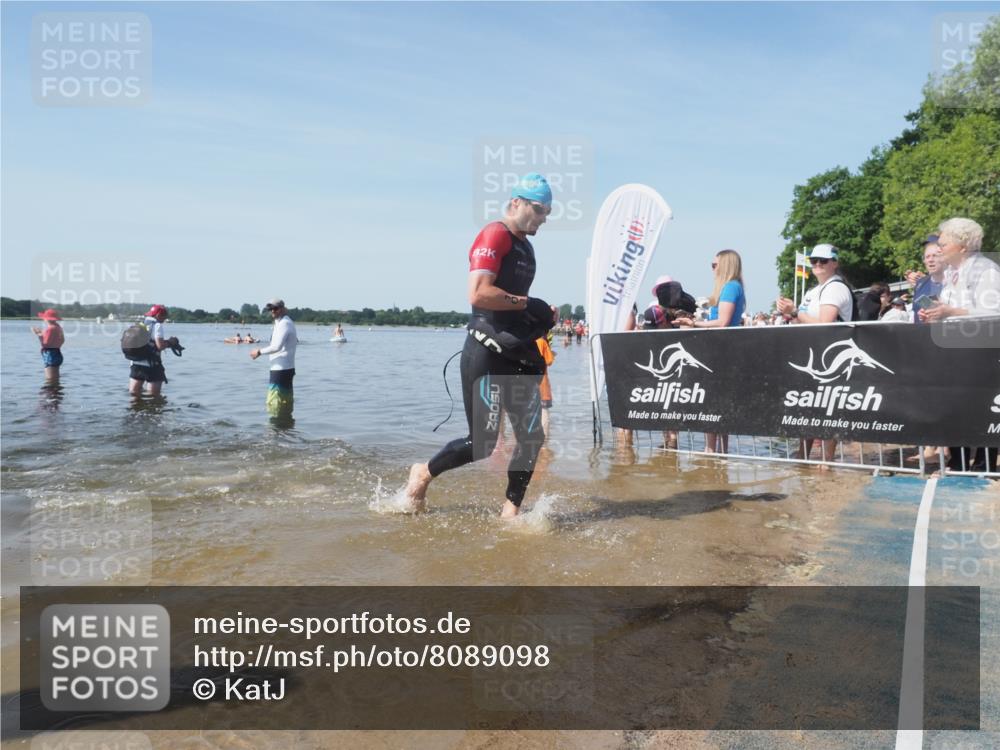 22.06.2025 - Viking Triathlon KatJ http://msf.ph/oto/8089098 22.06.2025 10:22:52 Schwimmen 100 meine-sportfotos.de