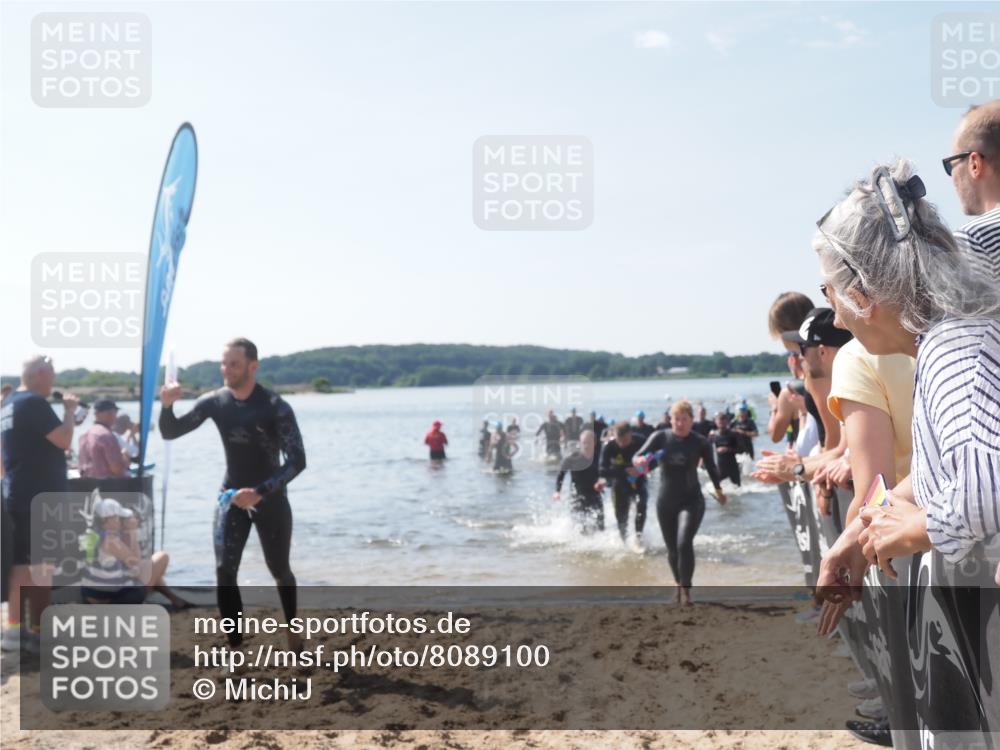 22.06.2025 - Viking Triathlon MichiJ http://msf.ph/oto/8089100 22.06.2025 10:37:20 Schwimmen 34, 131, 172, 180, 233, 253, 312, 316, 344, 370, 383, 454, 513, 649 meine-sportfotos.de