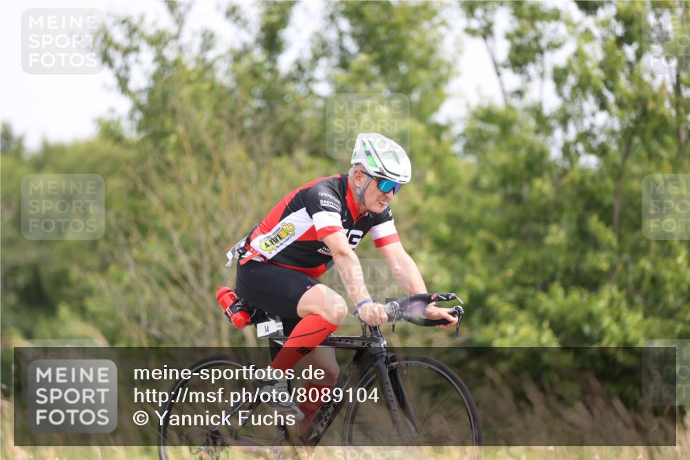 22.06.2025 - Viking Triathlon Yannick Fuchs http://msf.ph/oto/8089104 22.06.2025 13:19:17 Radfahren 141, 160, 169, 418 meine-sportfotos.de