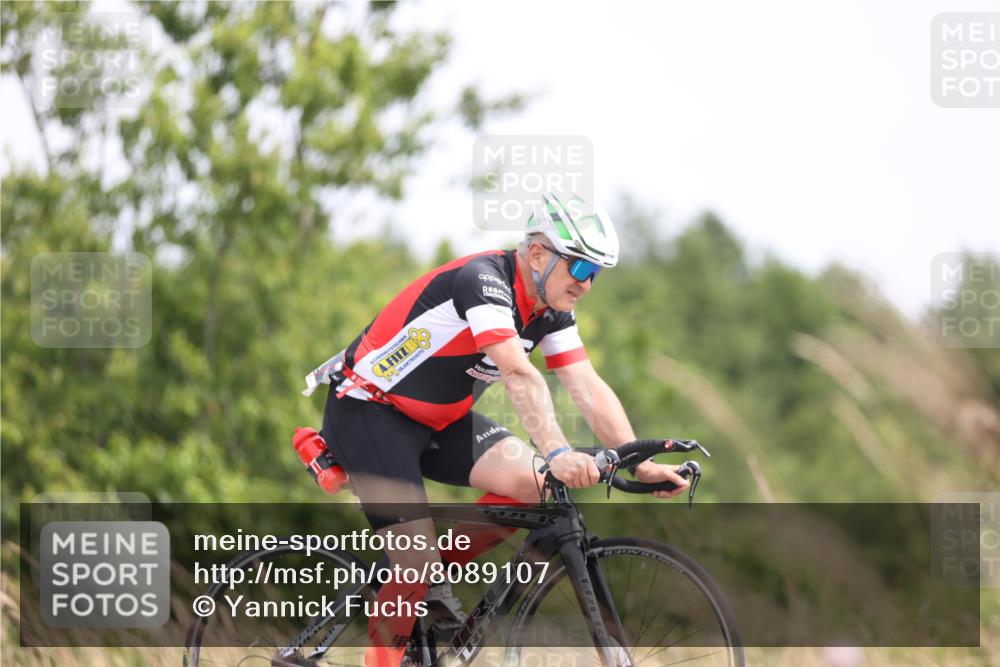 22.06.2025 - Viking Triathlon Yannick Fuchs http://msf.ph/oto/8089107 22.06.2025 13:19:17 Radfahren 141, 160, 169, 418 meine-sportfotos.de