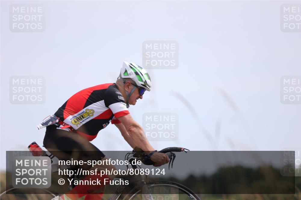 22.06.2025 - Viking Triathlon Yannick Fuchs http://msf.ph/oto/8089124 22.06.2025 13:19:18 Radfahren 141, 160, 169, 418 meine-sportfotos.de